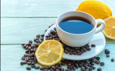 Keshilla per njollat ne fytyre duke perdorur kafe dhe limon
