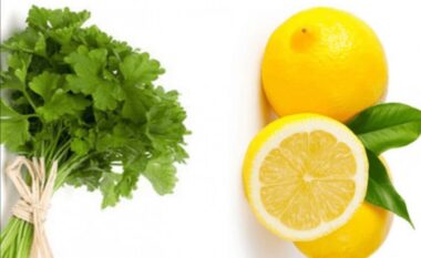 Si te pastroni veshkat tuaja me majdanoz dhe limon