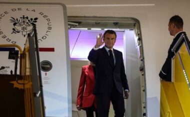 Një shuplakë nga gruaja e tij? Macron reagon pas videos virale: Unë dhe gruaja ime…