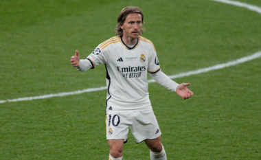 Reali e do në Botërorin e Klubeve, Modric rinovon vetëm për … 2 javë