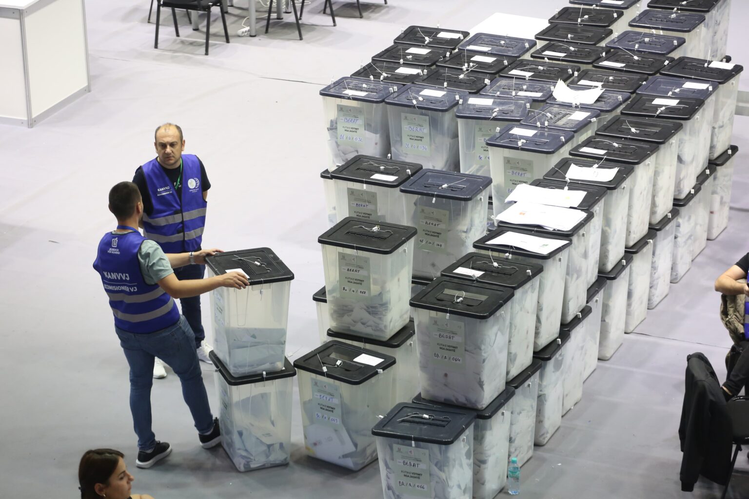 Vota e diasporës/ Përfundon numërimi për votat preferenciale në tre qarqe