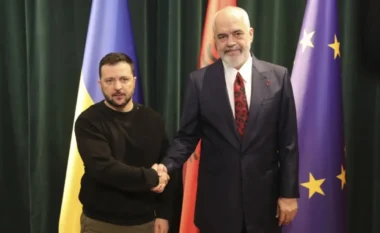 “Diskutuam bashkëpunimin me partnerët evropianë”, Zelensky telefonon Ramën: E ftova të marrë pjesë në Samitin Ukrainë- Europa Juglindore