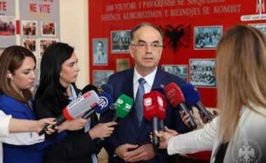 Zgjedhjet e 11 majit/ Presidenti Begaj voton në Tiranë: Procesi i qetë, i rendësishëm për qytetarët dhe demokracinë
