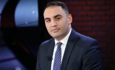 Berisha mund të vizitojë SHBA-në, reagon Këlliçi: Të fala Sorosit