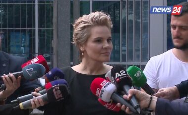 “Meta nuk ka asnjë firmë dhe asnjë mesazh në dosje”, Kryemadhi pas seancës në GJKKO: Kundërshtova ekspertimin e Prokurorisë, s’ka asnjë provë