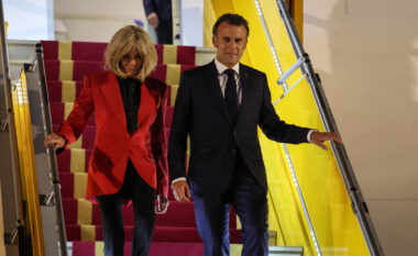 Ekspertja e gjuhës së trupit zbërthen shuplakën e së shoqes ndaj Macron: S’ishte aspak…