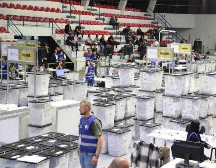 Zgjedhjet e 11 majit/ KQZ: Përfundon numërimi i votave preferenciale për kandidatët në 12 qarqe