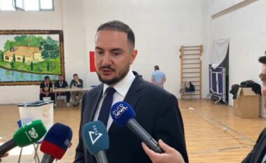 Ervin Salianji voton në burgun e Fierit, thirrje për pjesëmarrje masive: Të çlirojmë Shqipërinë
