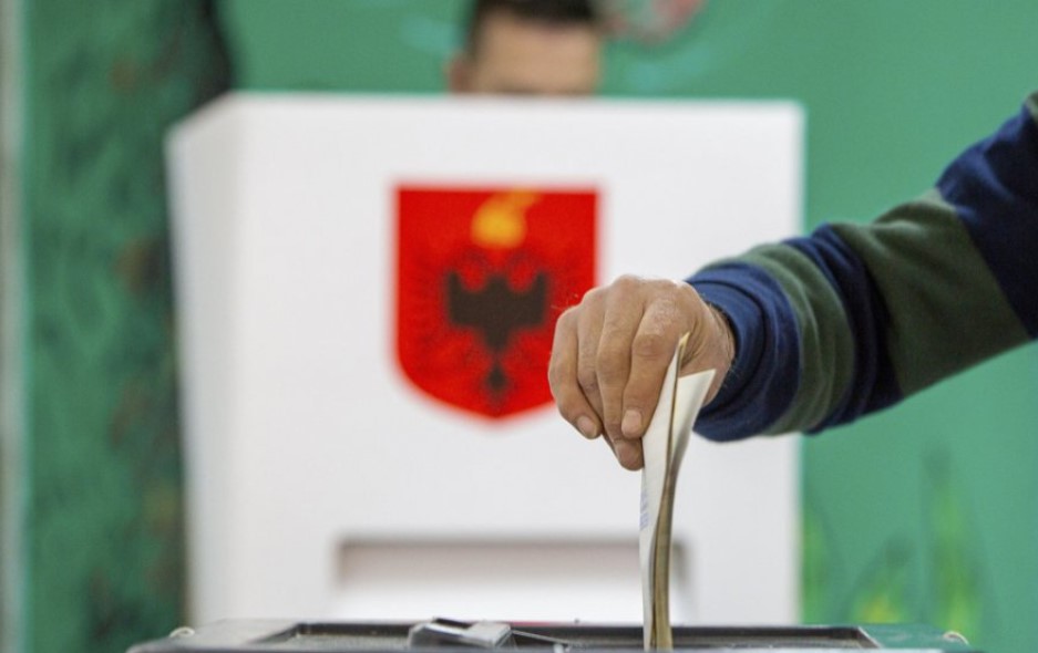 Shqipëria voton/ Qytetarët zgjedhin deputetët që do t’i përfaqësojnë në Kuvend