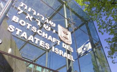 Izraeli mbyll ambasadat në të gjithë botën pas sulmeve ndaj Iranit, thirrje qytetarëve të tij që të jenë vigjilentë