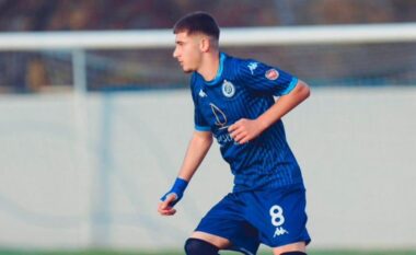 ZYRTARE/ Dinamo i jep prioritet të rinjve, 17-vjeçari firmos për 3 vite me kryeqytetasit