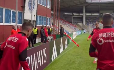VIDEO / “Sfida me të jashtmen”, Pano Xhixho “nxjerr zbuluar” lojtarët e Kombëtares, Jasir Asani “fik” Uzunin dhe Ramadanin