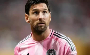 VIDEO / “A do të martohesh me mua?” Messi merr propozimin e veçantë nga tribuna