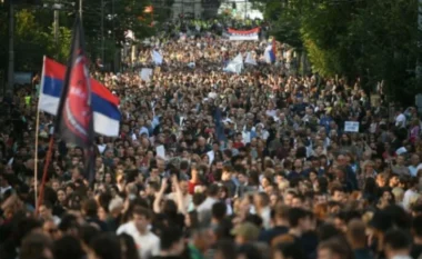 Studentët në Serbi protestojnë sot në 34 qytete