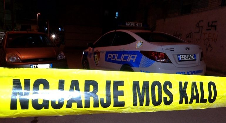 Plagosja e 15-vjeçarit në një piceri te “Ali Demi”! I mituri mori plumb në pjesën mes qafës e shpatullës, dyshohet për konflikt me motoristin