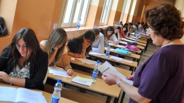 Dalin rezultatet e provimit të Maturës në gjuhën e huaj, ja lista e notave