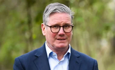 Starmer i bën thirrje Trump-it të tërhiqet nga veprimet ushtarake ndaj Iranit