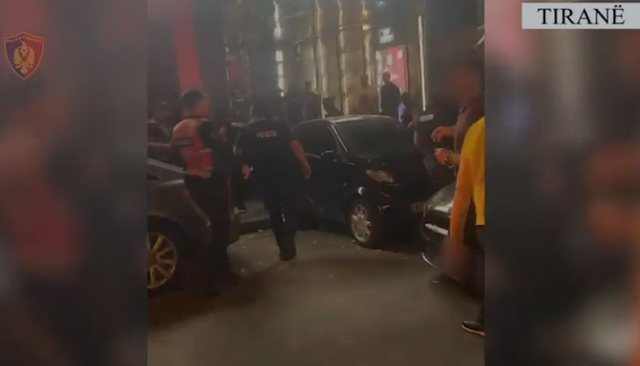 VIDEO+EMRAT/ NAMI NË BLLOK – Shisnin dr*gëra të forta, 24 të arrestuar në Tiranë, sekuestrohen 2 pistoleta dhe rreth 2 kg …