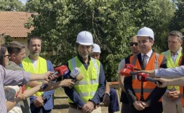 ALBIN KURTI NUK TËRHIQET! Kreu i VV-së fton opozitën të pranojë votimin e fshehtë