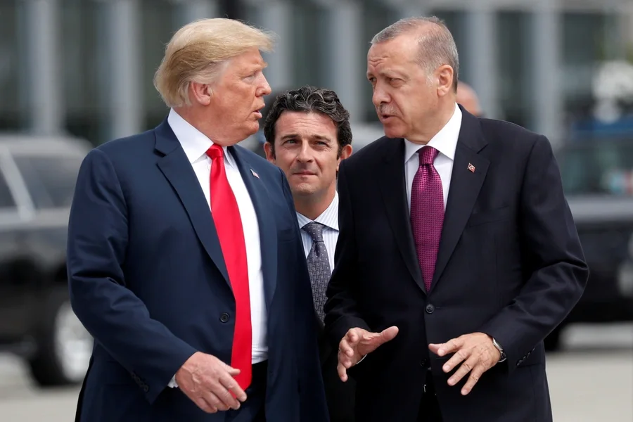 Trump i thotë “JO” ekzekutimit të udhëheqësit suprem të Iranit/ Erdogan telefonon presidentin e SHBA-së: Vepro urgjentisht!
