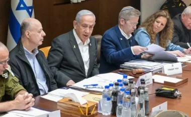 Netanyahu: Regjimi iranian mund të rrëzohet vetëm me një gr*sht shteti nga brenda