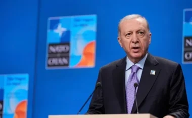 Erdogan nga Haga: Sa kohë KFOR-i turk ndodhet në veri të Kosovës, nuk do të ketë probleme