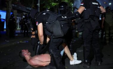 Incidentet në Beograd në përfundim të protestës së studentëve, Daçiç: U morën masat për të rikthyer rendin publik!