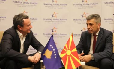 Samiti/ Zv. kryeministri pret Kurtin në Shkup: Biseduam për rrugën evropiane të RMV-së dhe Kosovës