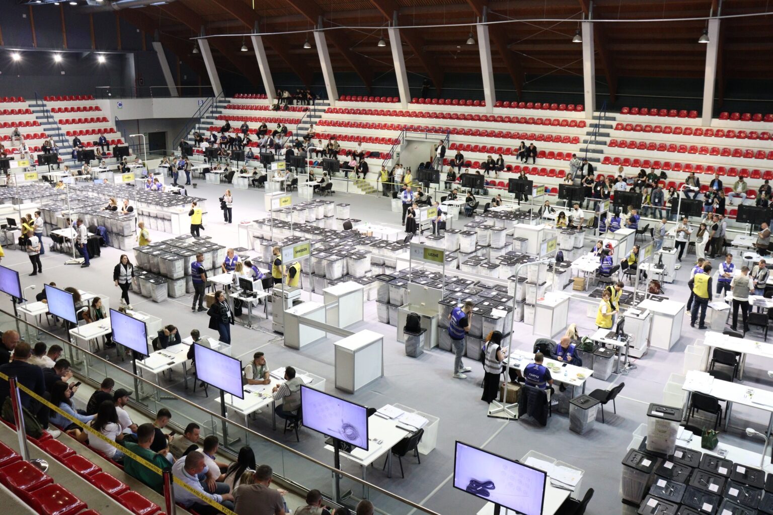 Hapen 42 kutitë në Dibër, rinumërohen votat preferenciale të PD-ASHM