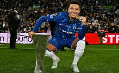 Chelsea merr vendimin përfundimtar për të ardhmen e Jadon Sanchos