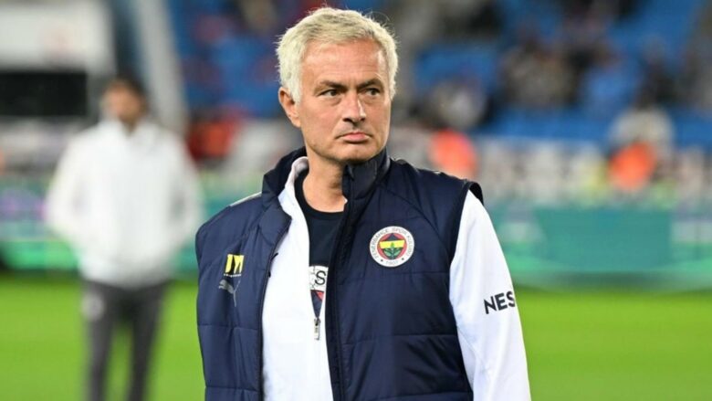 Mourinho ia mbyll derën transferimit të yllit anglez tek Fenerbahce