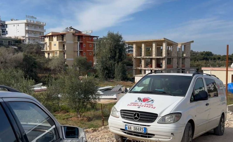 Ksamil/ 54-vjeçari i zë shtëpinë 38-vjeçares, i ndërron bravën dhe vendos kamera