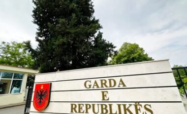 E rëndë në Tiranë/ Punonjësi i Gardës së Republikës gjendet pa shenja jete brenda në makinë (EMRI+FOTO)