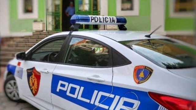 Akuzohet se kundërshtoi me dhunë punonjësit e Policisë gjatë detyrës, arrestohet 39-vjeçari në Vlorë