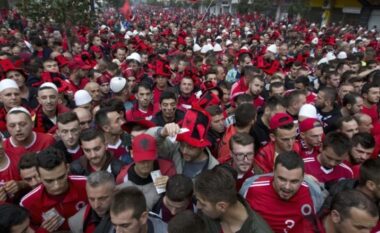 AP i jep jehon ndeshjes Shqipëri–Serbi: Përballje mes tensioneve politike, që nuk është veç për tri pikë