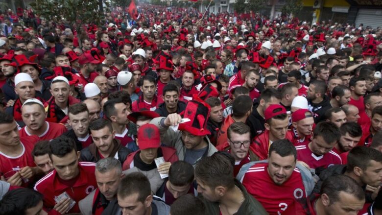 AP i jep jehon ndeshjes Shqipëri–Serbi: Përballje mes tensioneve politike, që nuk është veç për tri pikë