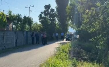 Ngjarje e rëndë/ Ekzekutohet me armë zjarri në oborrin e banesës 57-vjeçari në Lezhë (EMRI)