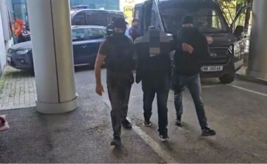 Goditja e grupeve kriminale të trafikut të lëndëve narkotike në Finlandë, publikohen pamjet nga momenti i arrestimit të 9 shqiptarëve (VIDEO)