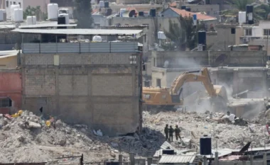 “Mos bashkëpunoni me organizatën amerikanë të ndihmave”, Hamasi paralajmëron palestinezët: Do merren masa nëse përfshiheni