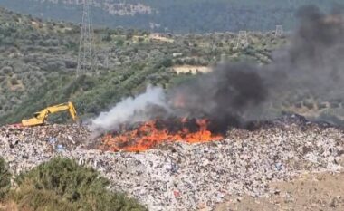 Përfshihet nga flakët fusha e mbetjeve pranë inceneratorit të Elbasanit/ Tymi “pushton” zonën e landfillit, zjarrfikëset drejt vendngjarjes