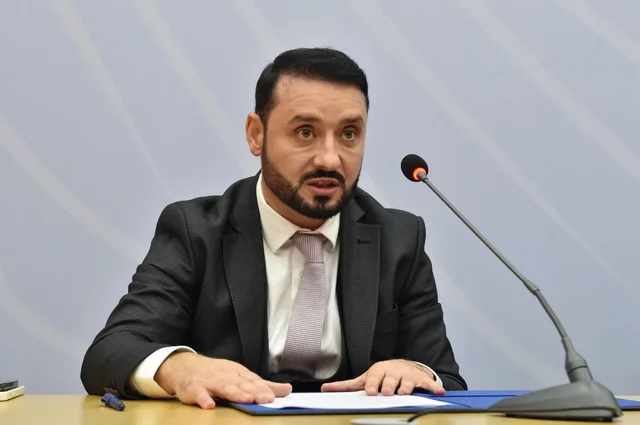 Jep dorëheqjen kreu i Agjencisë së Mbikëqyrjes Policore, Florian Sulejmani