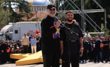 “Kërkohet masa e paraburgimit për Noizy-n”/ Media zvicerane: Reperi performoi me kryeministrin Rama gjatë fushatës zgjedhore