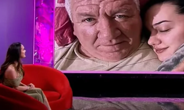 Klaudia Pepa në lot për humbjen e babait  Ajo që më bënte të v aja më shumë ishte 