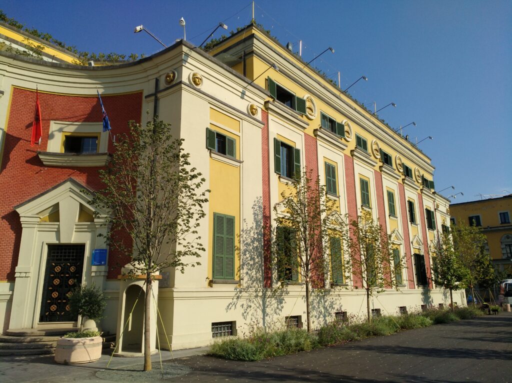 Dorëheqjet në Bashkinë Tiranë/ Ja kush do të jenë 4 nënkryetarët e rinj (EMRAT)