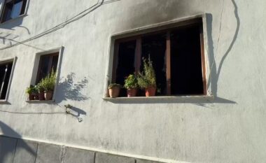 E rëndë në Pogradec/ Banesa e saj u përfshi nga flakët, asfiksohet dhe ndërron jetë 52-vjeçarja