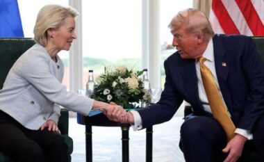 Trump arrin akordin me BE për tarifat prej 15%, Presidenti i SHBA-së: Marrëveshje mbresëlënëse!