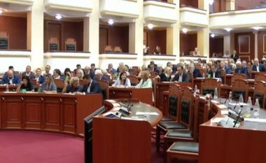 Seanca e fundit plenare, miratohet me shumicën e thjeshtë socialiste projektligji kundër ndërhyrjeve të huaja dhe dezinformimit! Opozita braktis votimin