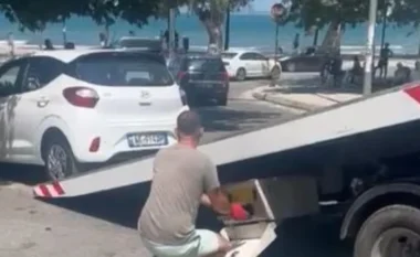Policia e Vlorës aksione blic në qytetin bregdetar, gjoba të majme dhe konfiskim makine për parkimet e gabuara në rrugë