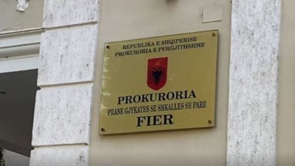 Prokuroria e Fierit sekueston 276 hektarë tokë e përfituar me dokumenta të falsifikuara, procedohet për dy vepra penale një shtetas