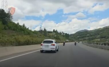 Pamje si në film/ Aksion në autostradën Tiranë-Elbasan, momenti kur “Shqiponjat” ndiqnin të shumëkërkuarin Ilir Koçiaj (VIDEO)